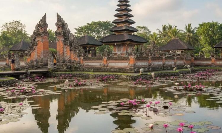 Pura Taman Kemuda Saraswati: Keindahan Spiritualitas di Jantung Ubud